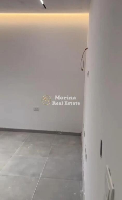 Qera, Garsoniere , Rruga Jorgo Plaku , 270 €/muaj