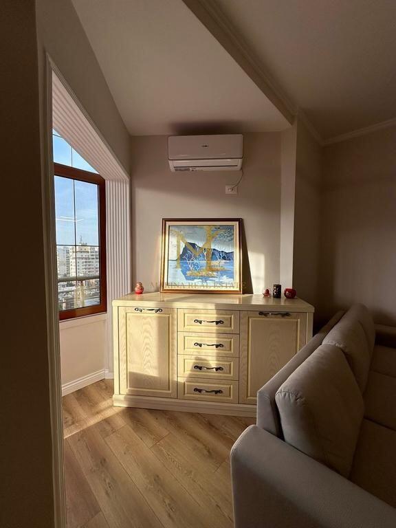 APARTAMENTE ME QERA 1+1 , NE DURRES , PRANE TREGUT FRUTA PERIMEVE !!