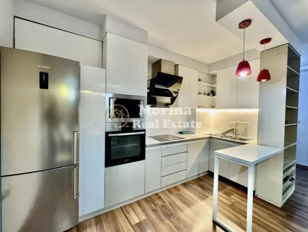 Qera, Apartament 1+1, Komuna Parisit, 700 Euro