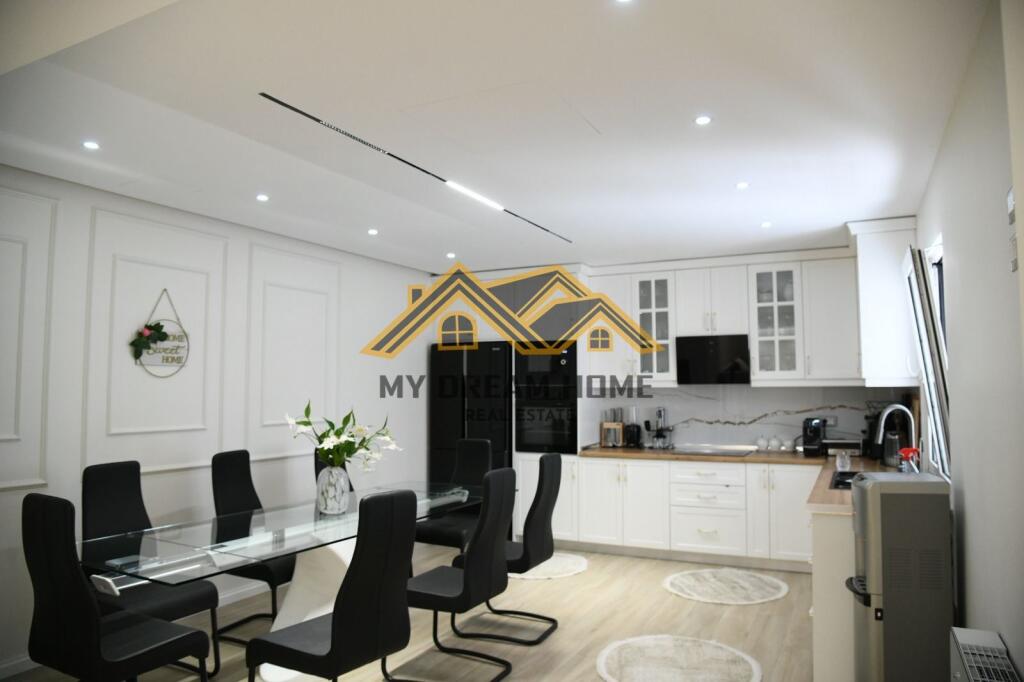 SHTEPI PRIVATE NE ISH KENETE, DURRES ME QIRA !