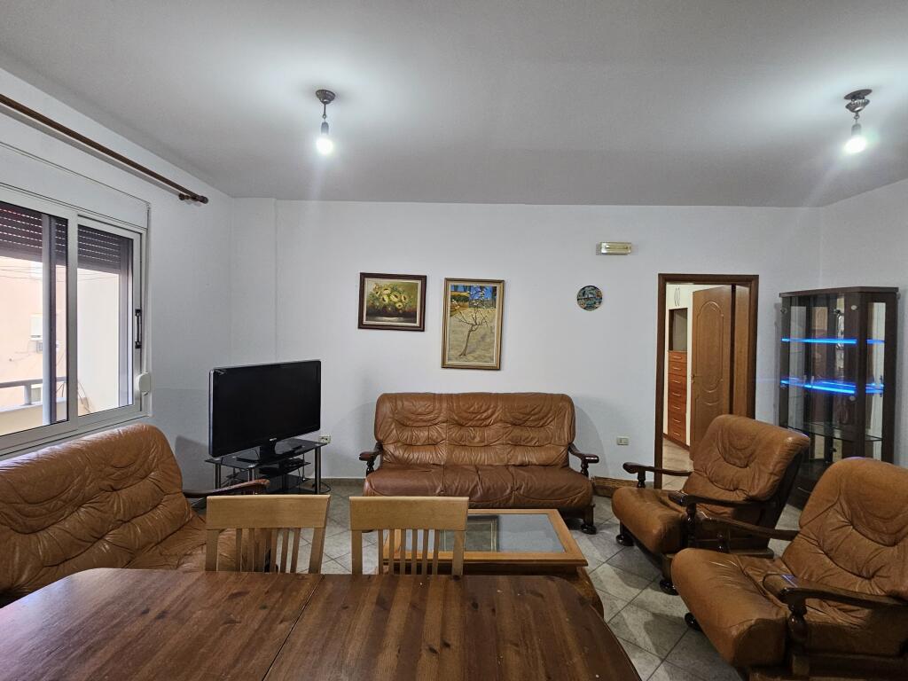 OKAZION APARTAMENT 2+1 Vlore