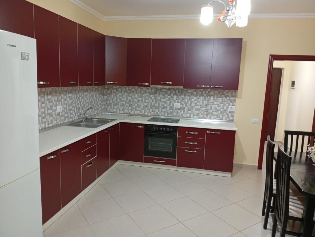 Apartament 2+1+2 jepet me qera