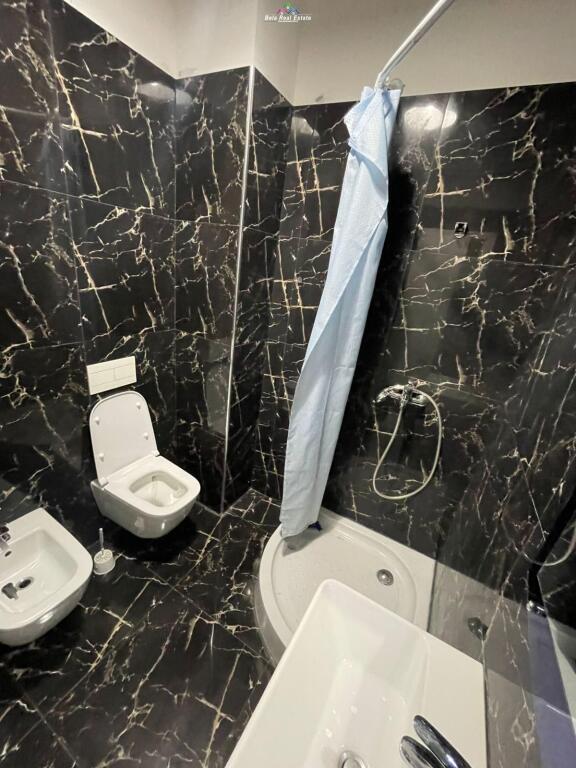 Appartamento In Affitto 2+1+2 A Zogu I Zi (ID B2201592) Tirane.