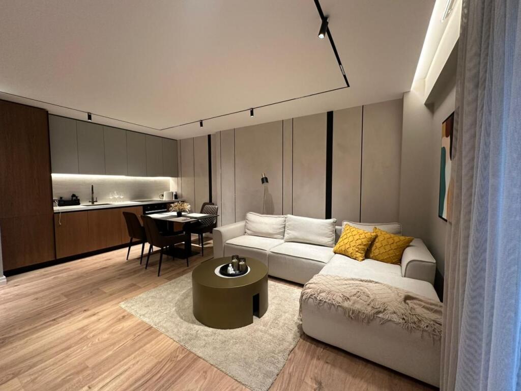 JEPET ME QERA APARTAMENT VIJA E DYTE ME PLAZHIN; PLAZH HEKURUDHA