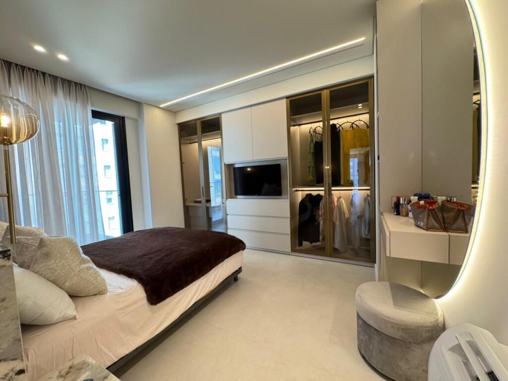 apartament  me qira , pamje totale deti  