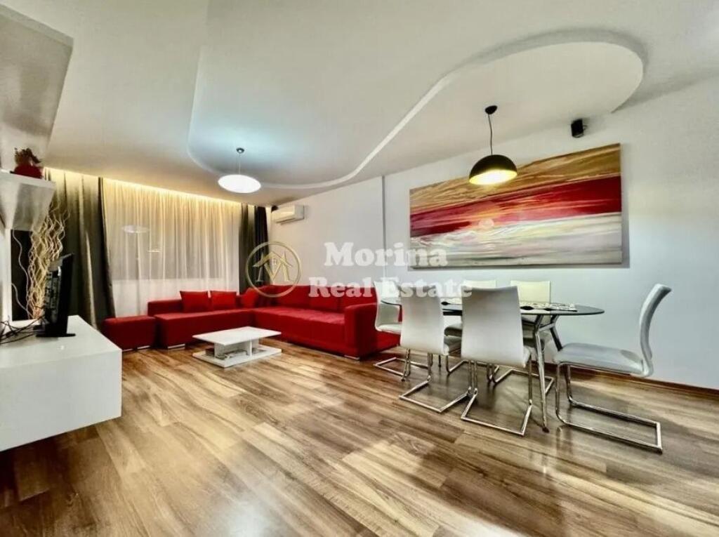 Qera, Apartament 1+1, Komuna Parisit, 700 Euro