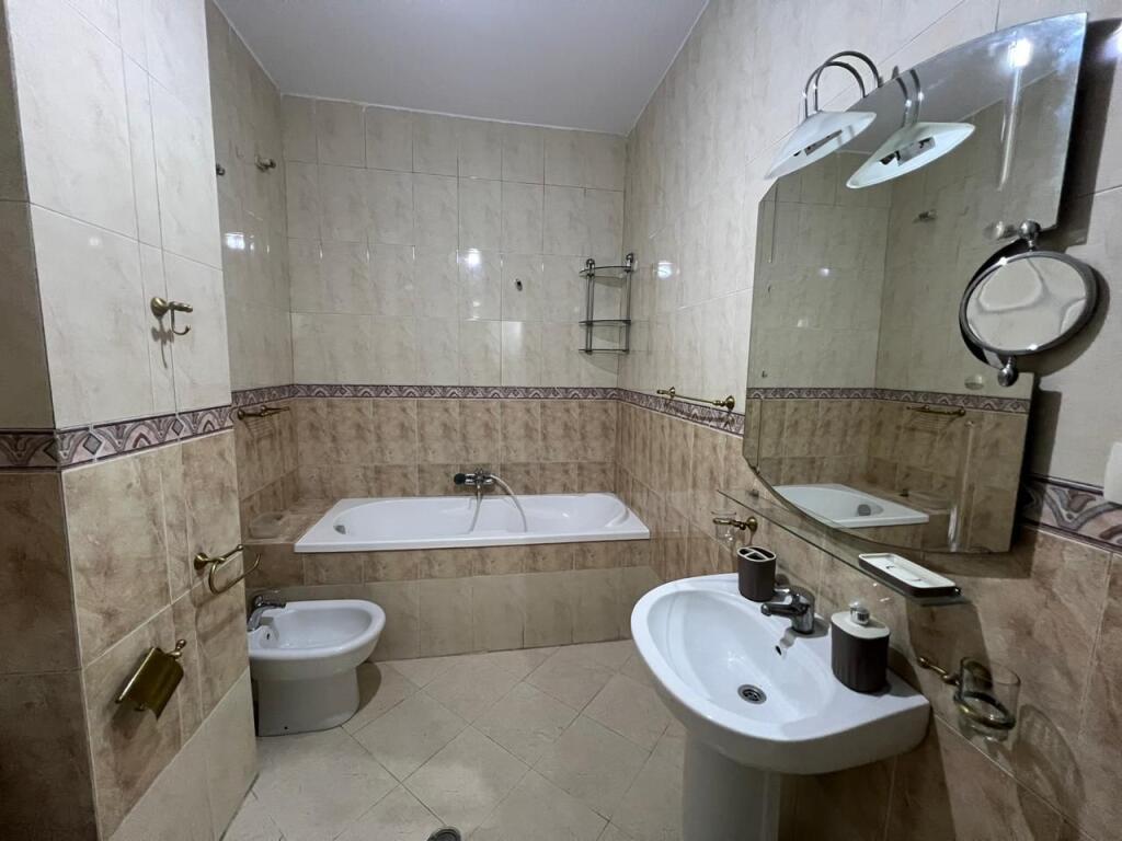 Apartment 2+1 for rent at Komuna Parisit