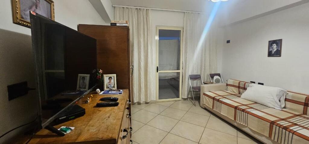 🏢 SHITET APARTAMENT 2+1 • PRANË SHKOLLËS BEDRIE BEBEZIQI • RRUGA E PORTIT