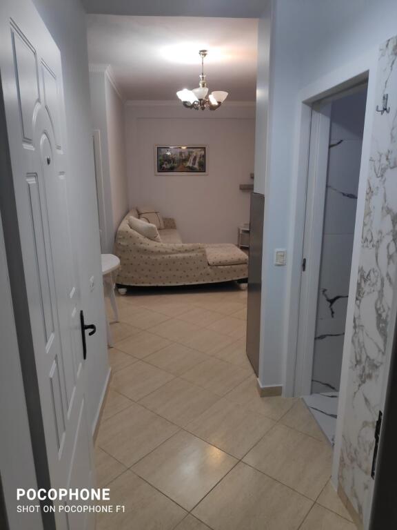 🏠 Shtepi  me qera, 2+1 porcelan