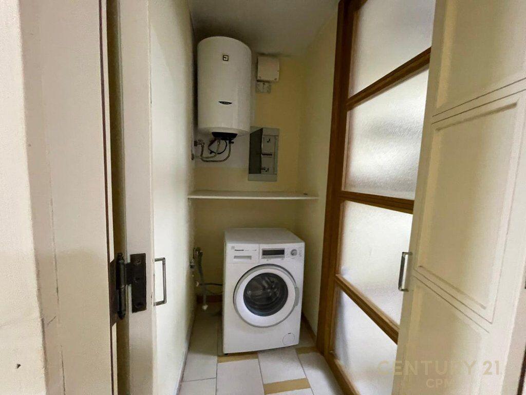 Apartament 3+1+2 Me Qira në Sheshi Skënderbej (Qendër), Rruga Barrikadave - 1300€ | 160 m² 1,300 € /Muaj