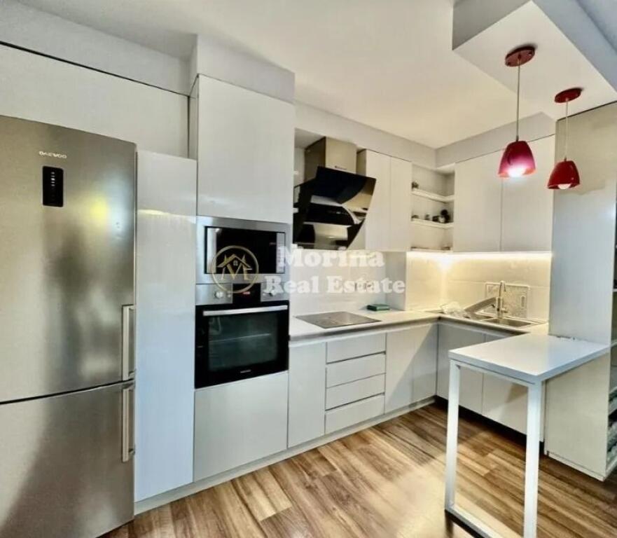 Qera, Apartament 1+1, Komuna Parisit, 700 Euro
