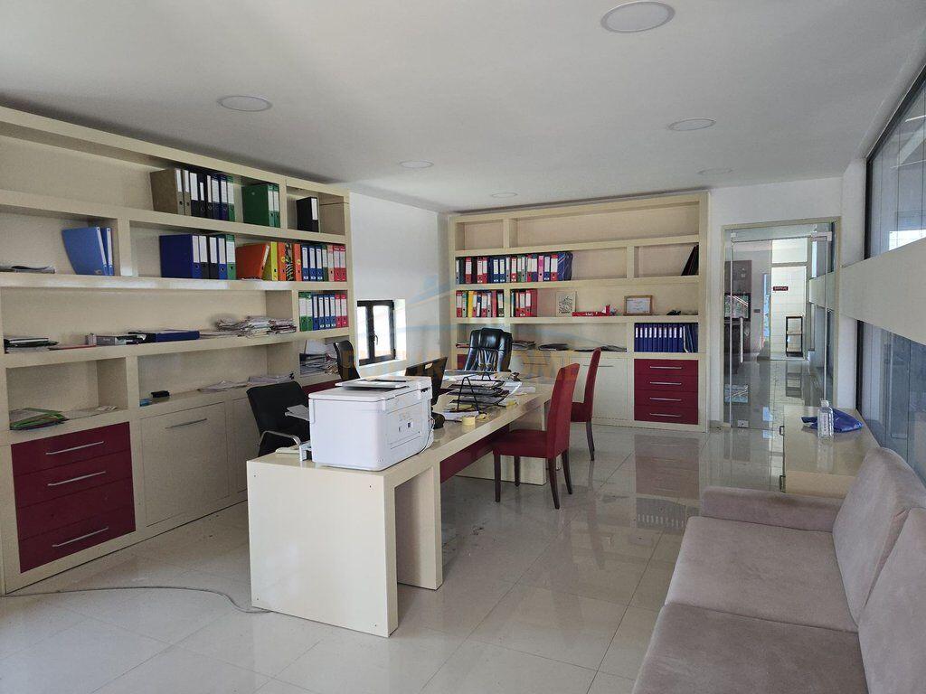 In vendita, Magazzino, Vore - Fushekruje