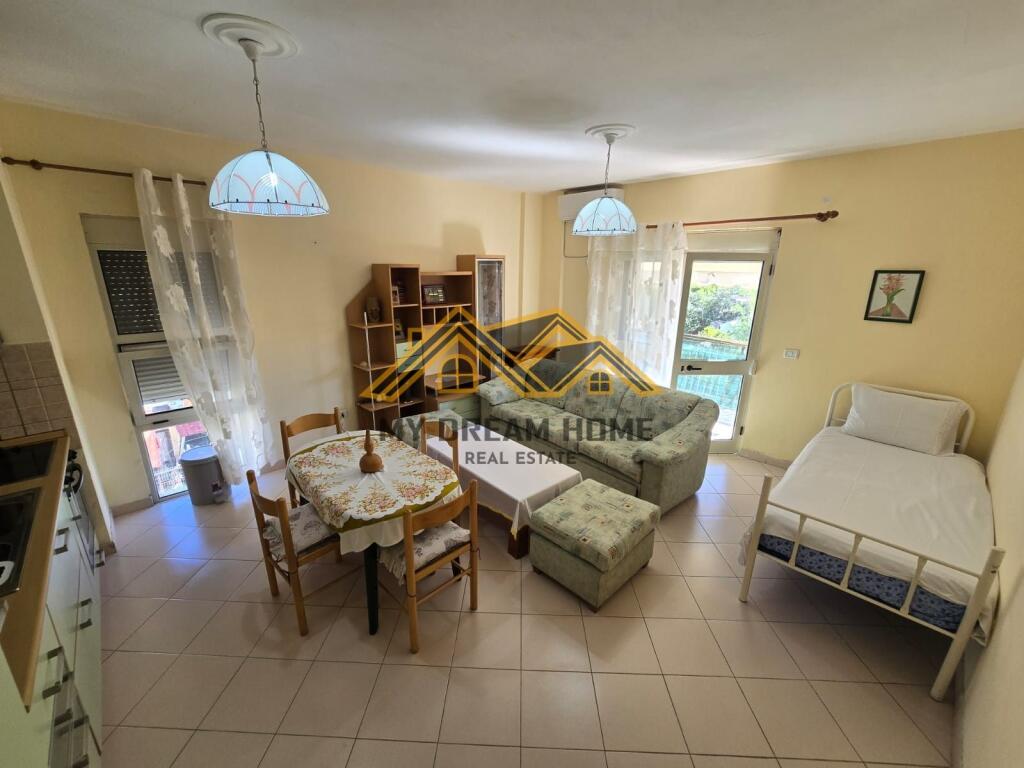 JEPET ME QERA APARTAMENT 1+1 ME PAMJE DETIN NE PLAZH HEKURUDHA!