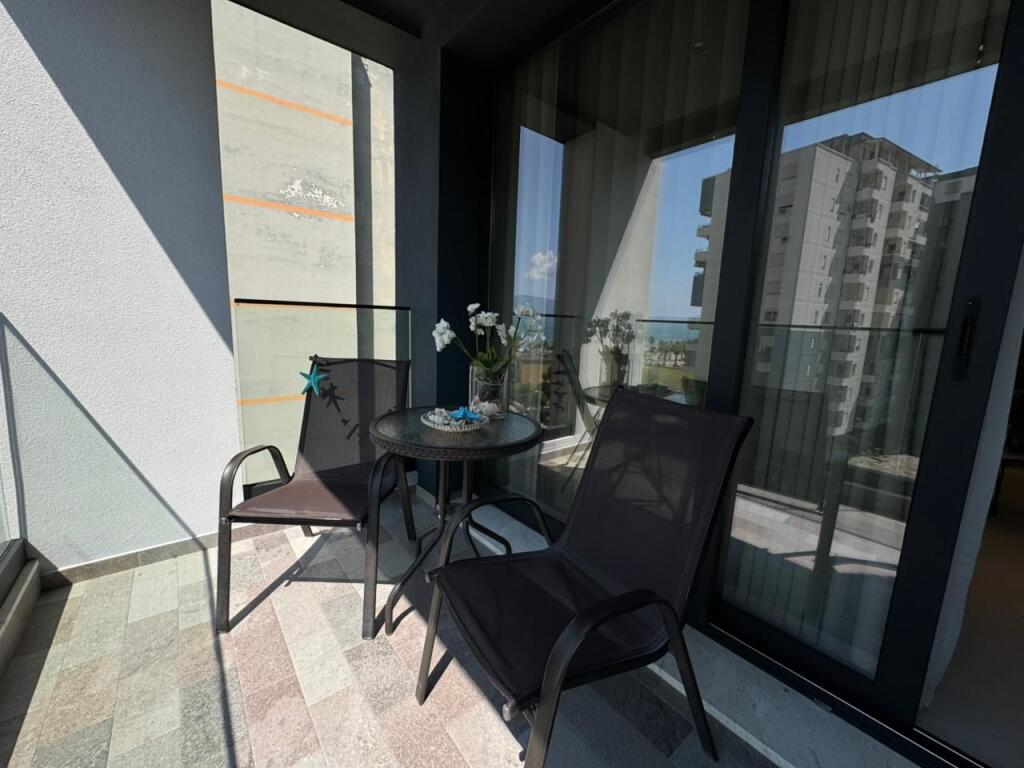 apartament  me qira , pamje totale deti  