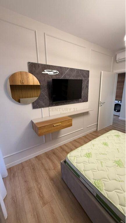 SUPER APARTAMENT ME QERA 2+1 NE DURRES !