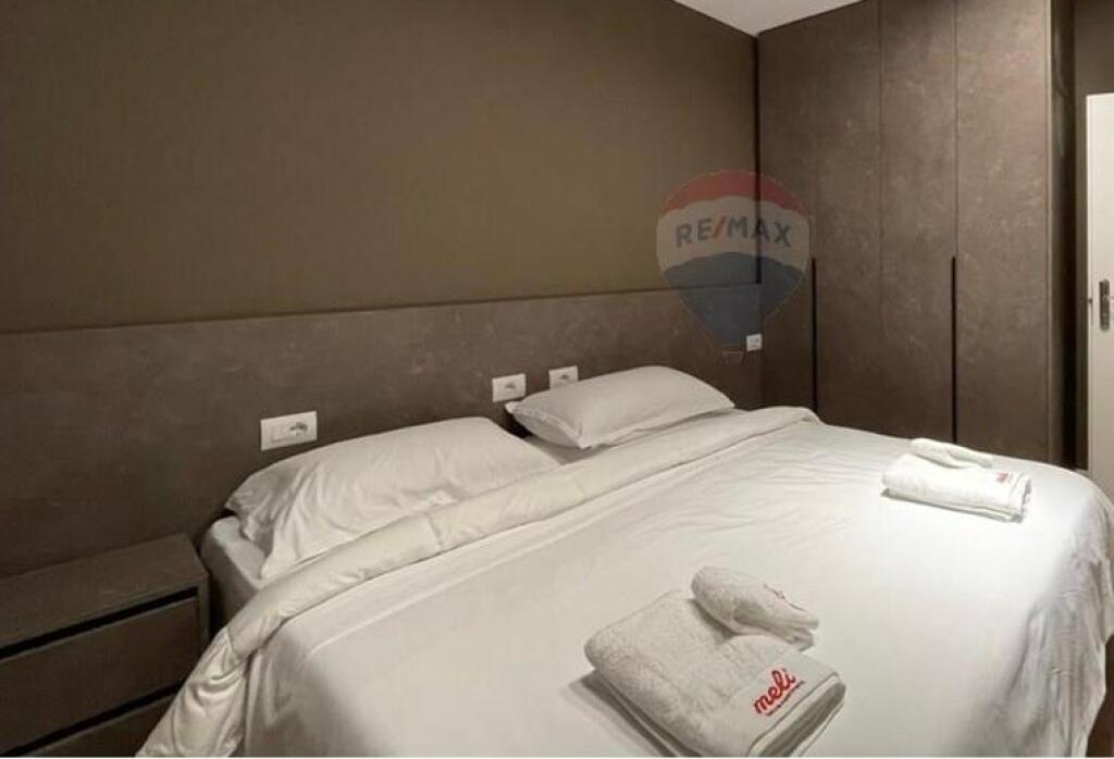 Qira/  Godine banimi tek rruga 5 Maji!