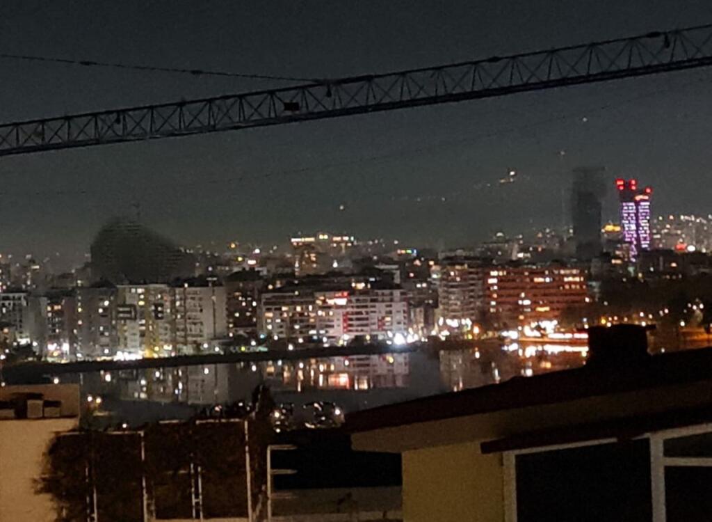 2+1,i miremobiluar,te liqeni i thate prane hotel radison,1000 euro me parkim