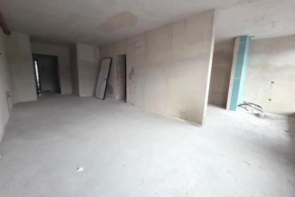 🏡 Shitet apartament 1+1 te Whitet Tower, Komuna e Parisit