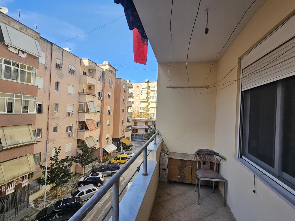 OKAZION APARTAMENT 2+1 Vlore