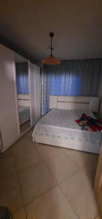 🏢 SHITET APARTAMENT 2+1 • PRANË SHKOLLËS BEDRIE BEBEZIQI • RRUGA E PORTIT