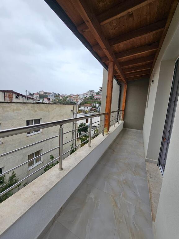 SHITET APARTAMENT 2+1 TE SPITALI DURRES!!