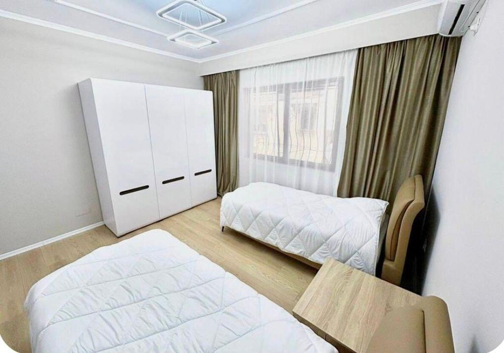 Apartament me qira 2+1,Restorant Durresi