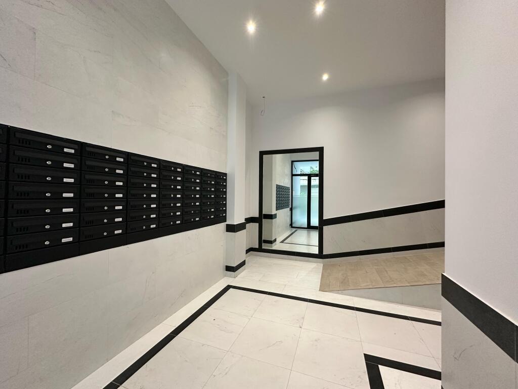 apartament  me qira , pamje totale deti  