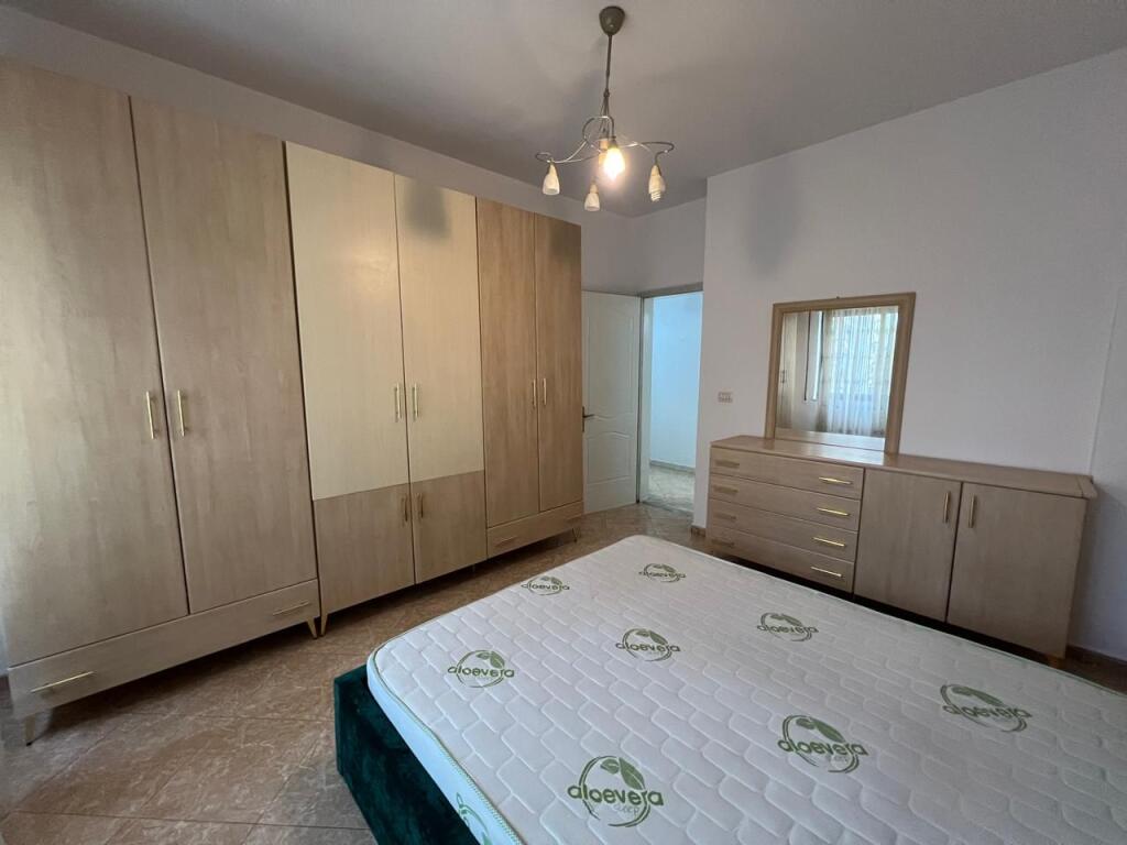 Apartment 2+1 for rent at Komuna Parisit