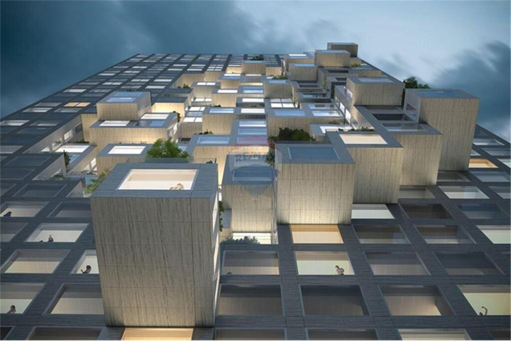 Apartment 2+1+2+1 Parking Space For Sale!