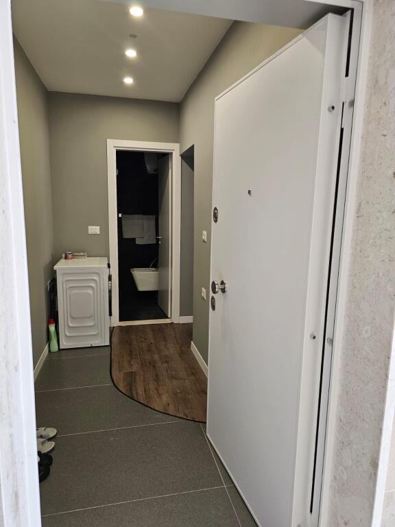 Jepet Me Qera Apartament 1+1+1 Ballkon