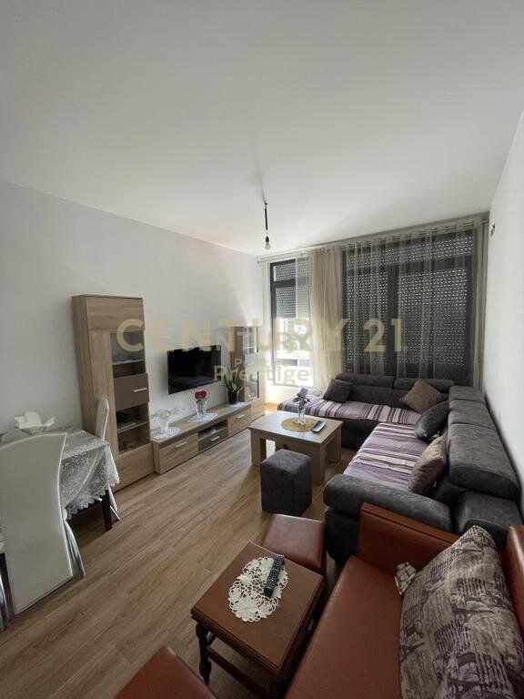 APARTAMENT I TIPOLOGJISE 2+1 ME QIRA, TEK ISH-DOGANA, TIRANE!
