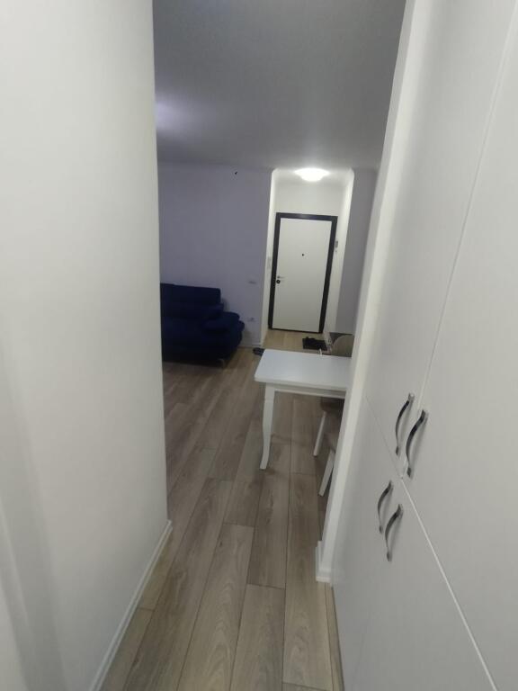 Jepet me qera apartament 1+1 ne Selite