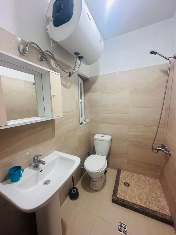 Appartamento 1+1+1 con Balcone in Affitto