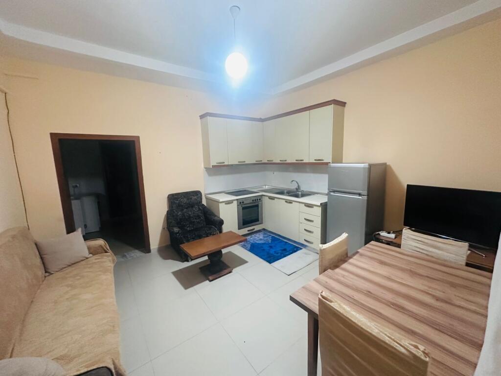 Appartamento 1+1+1 con Balcone in Affitto