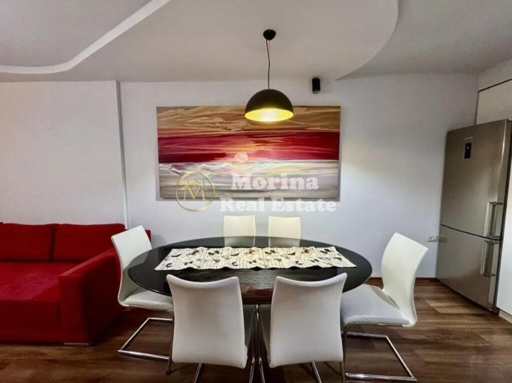 Qera, Apartament 1+1, Komuna Parisit, 700 Euro