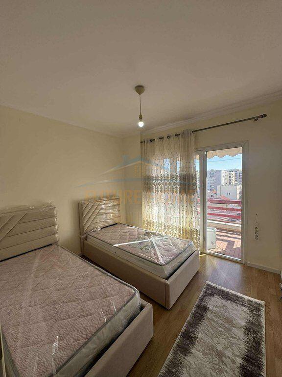 Qera, Apartament 2+1, Rruga 5 Maji, Tiranë