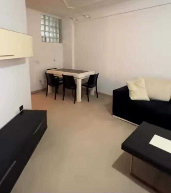 Shitet: Apartament 2+1 Astir ,prane Bar Bohem