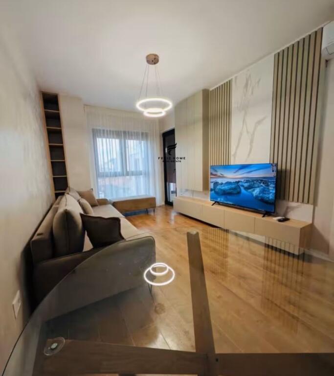 APARTAMENT ME QERA 2+1 STADIUMI DINAMO 90.000 LEKE