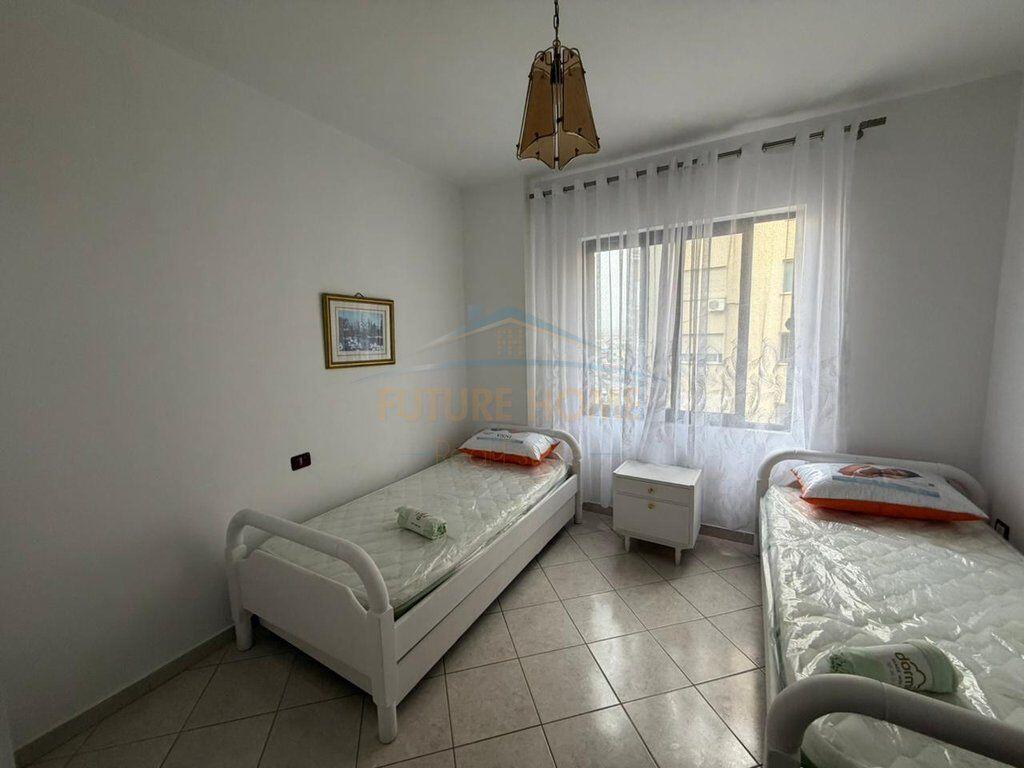 Qera, Apartament 2+1+2, Unaza e Re