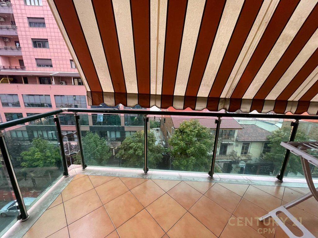 Apartament 3+1+2 Me Qira në Sheshi Skënderbej (Qendër), Rruga Barrikadave - 1300€ | 160 m² 1,300 € /Muaj