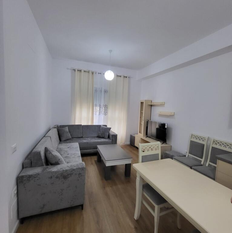 🏡 Jepet me Qira Apartament 2+1 – Kompleksi Kadiu, Ali Demi 📍