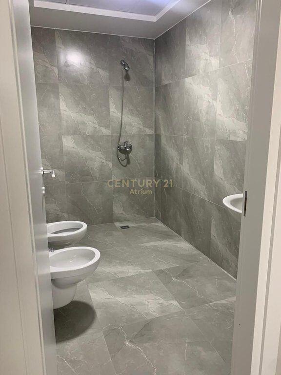 JEPET APARTAMENT 2+1 + POST PARKIMI ME QIRA TEK FIORI DI BOSCO !