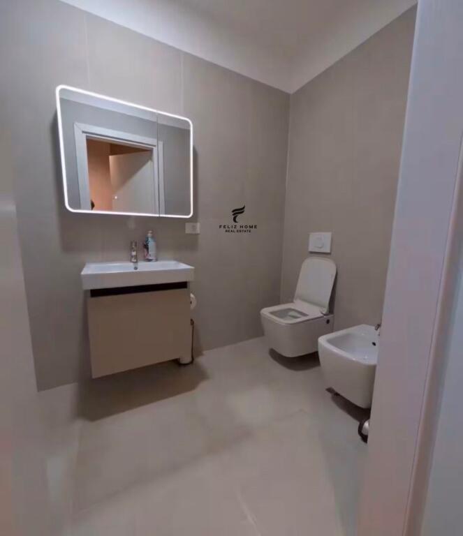 APARTAMENT ME QERA 2+1 STADIUMI DINAMO 90.000 LEKE