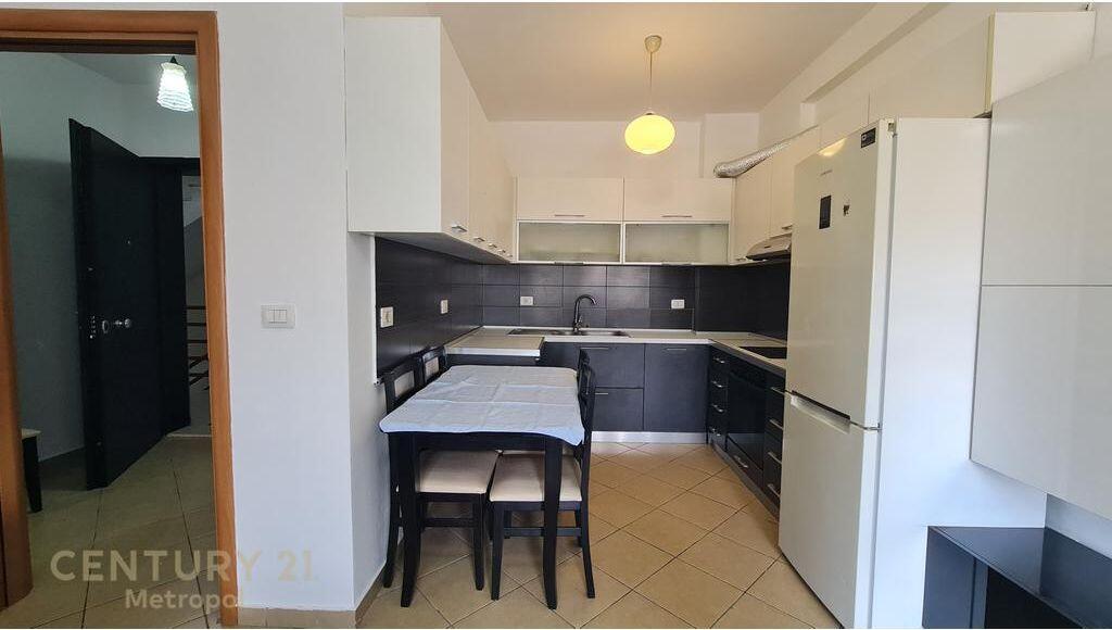 SELLING 1+1 APARTMENT IN THE YZBERISHIT AREA! 85,000 €