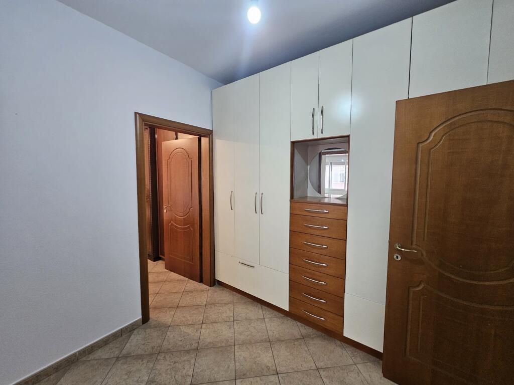 OKAZION APARTAMENT 2+1 Vlore
