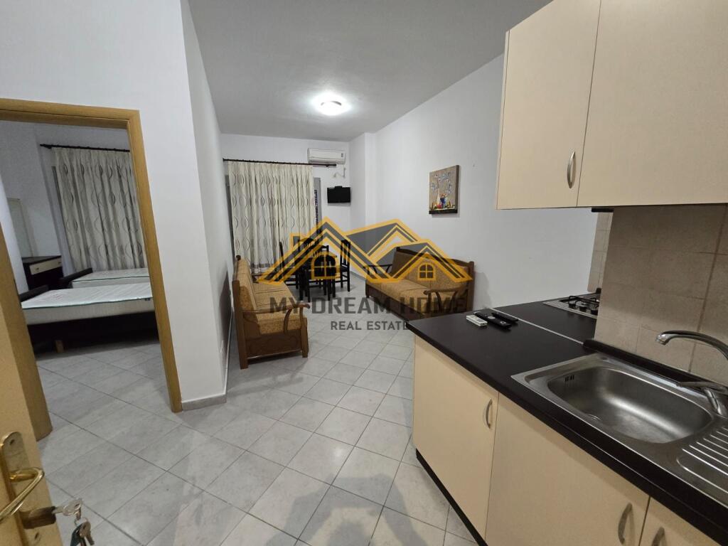 MINI HOTEL NE PLAZH PER SHITJE