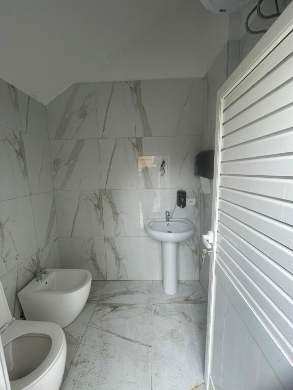 JEPET MAGAZINE ME QERA 📍 SUKTH DURRES