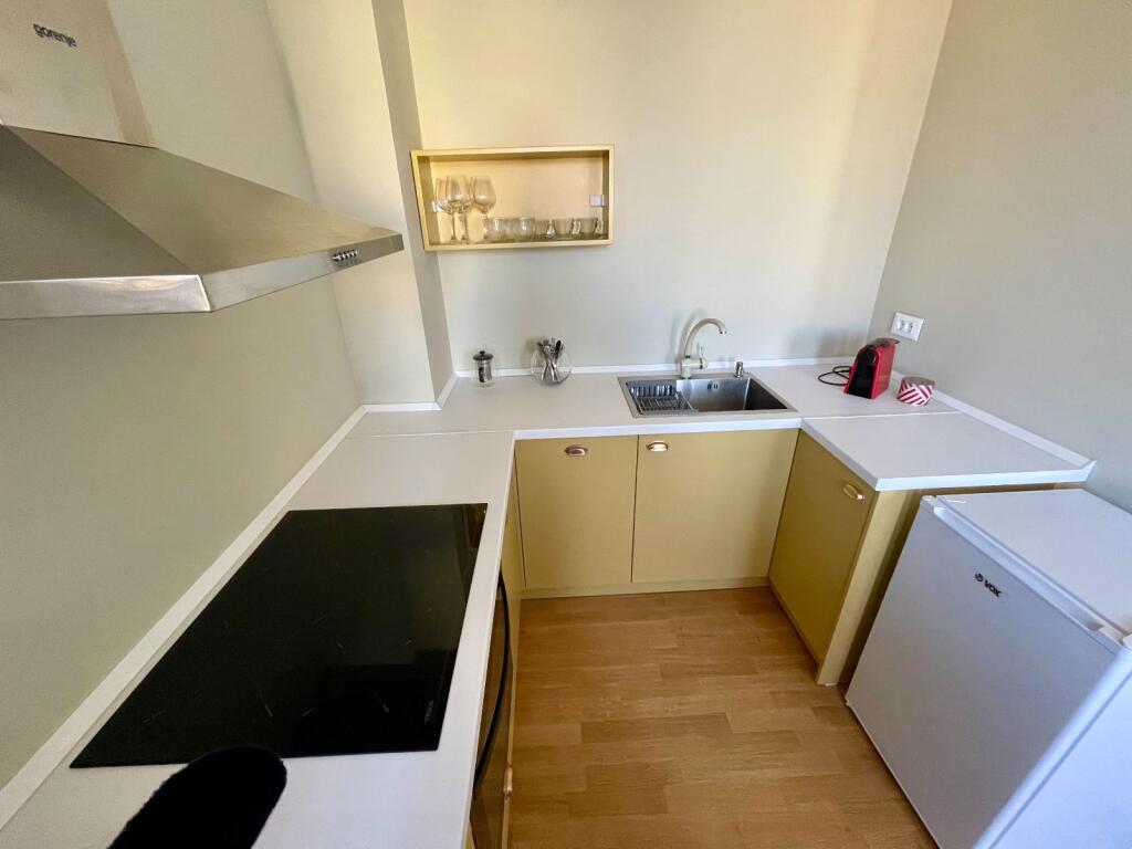 Jepet me QIRA apartament 1+1 Pasticeri Reka, Komuna e Parisit