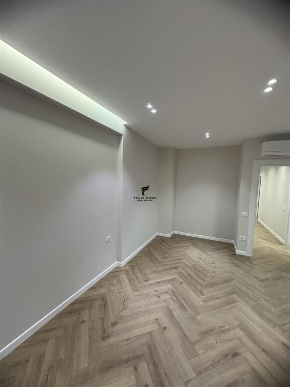 OFFICE FOR RENT 130 M2 ASTIR 1,100 EURO