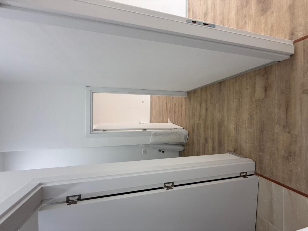 Tek Farmacia 10, Shitet Apartament 2+1 Ne Kompleks Te Ri!